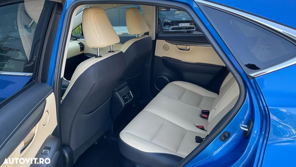 Lexus Seria NX 300h AWD Executive Plus - 27