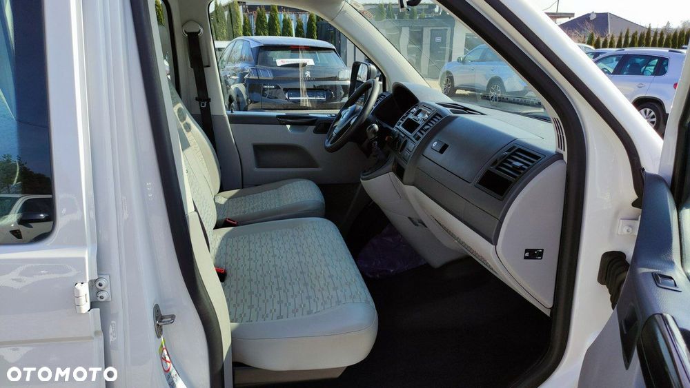 Volkswagen Transporter - 25