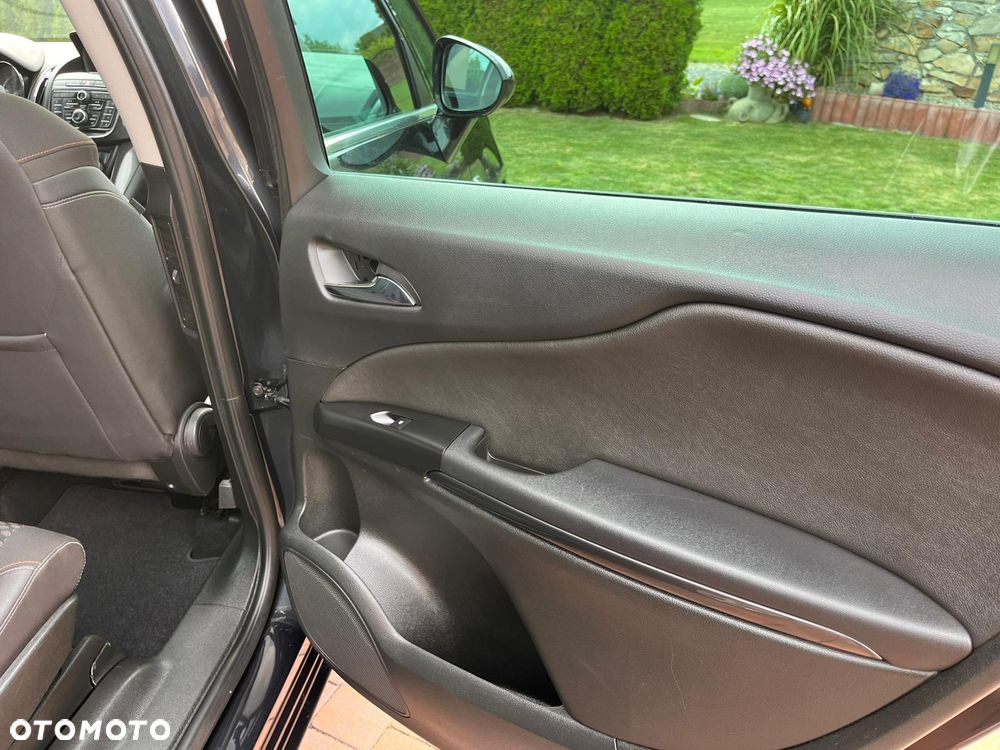 Opel Zafira 2.0 CDTI Cosmo - 26
