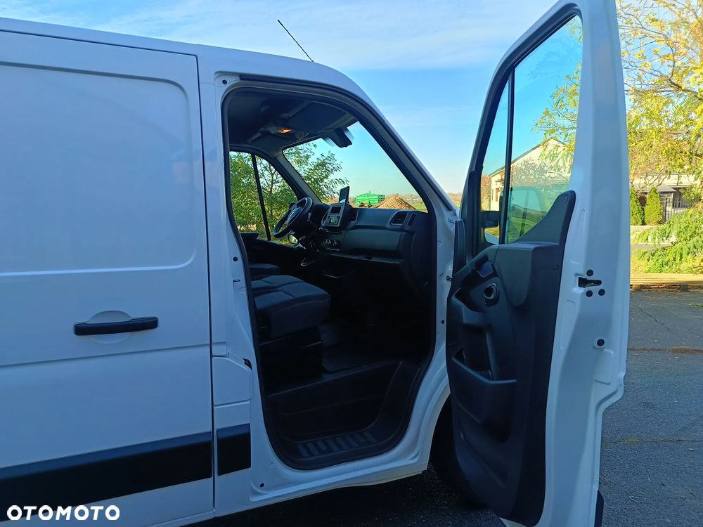 Renault Master - 18