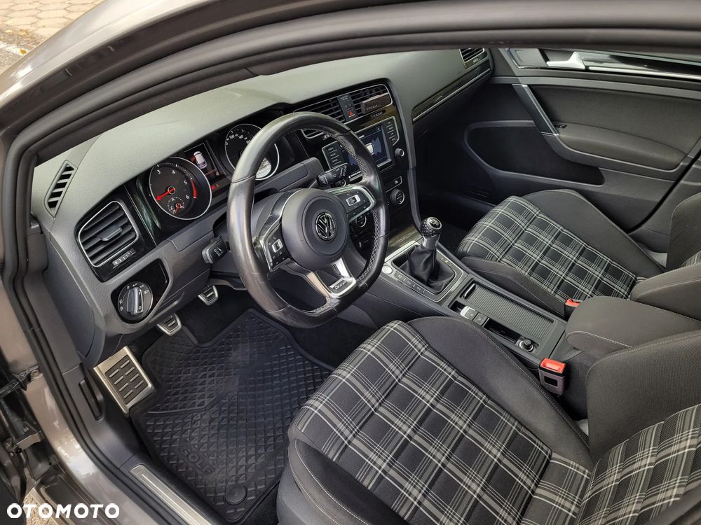 Volkswagen Golf GTD (BlueMotion Technology) - 8