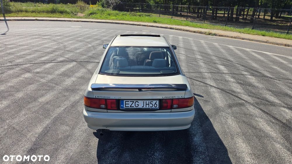 Mitsubishi Lancer - 11