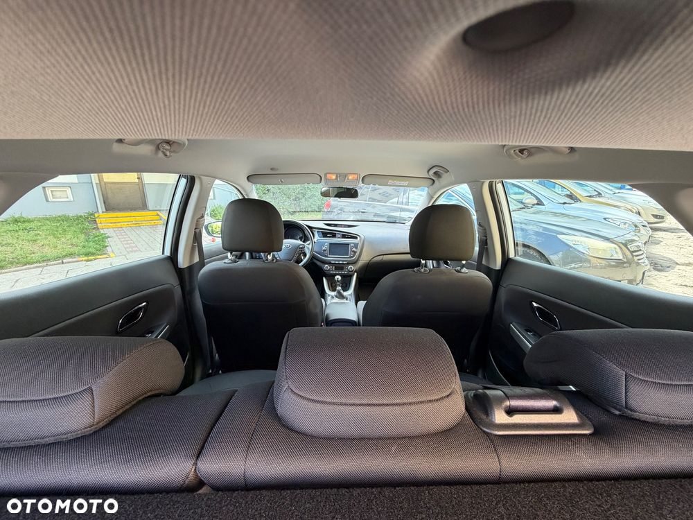 Kia Ceed 1.6 GDI Smart Plus - 12