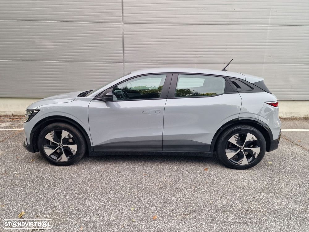 Renault Mégane E-Tech - 5