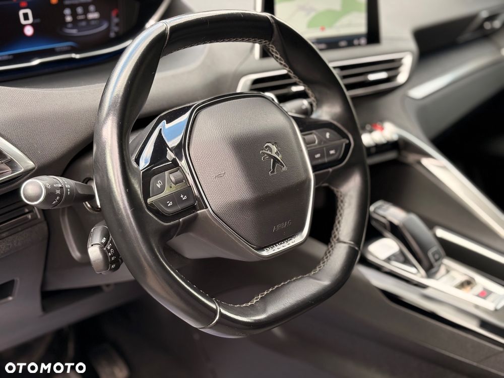 Peugeot 3008 PureTech 130 Stop & Start GPF EAT8 Allure - 11