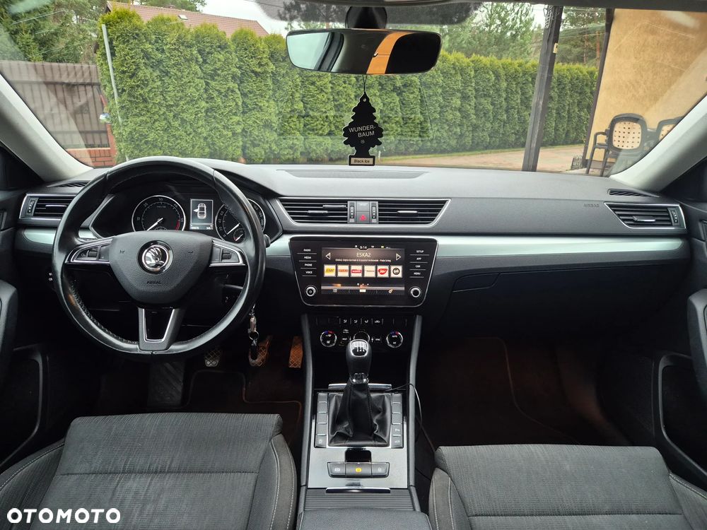 Skoda Superb 2.0 TDI Ambition - 9