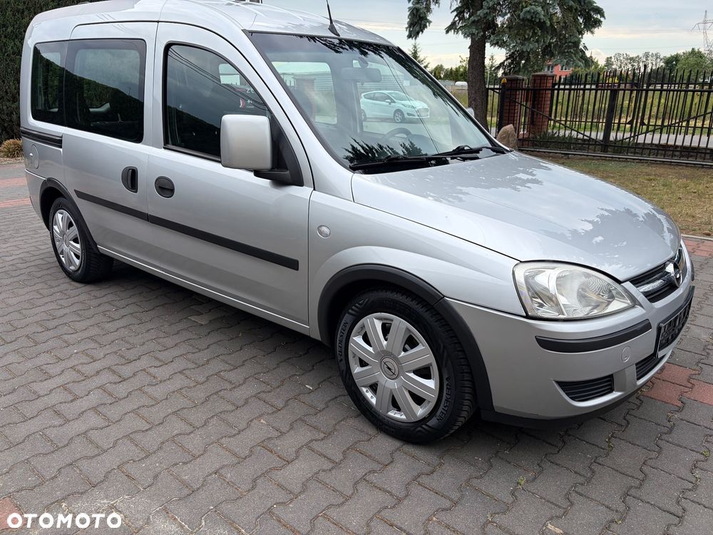 Opel Combo Tour Color Edition - 17