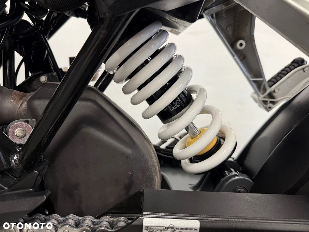 KTM Duke 125 - 16