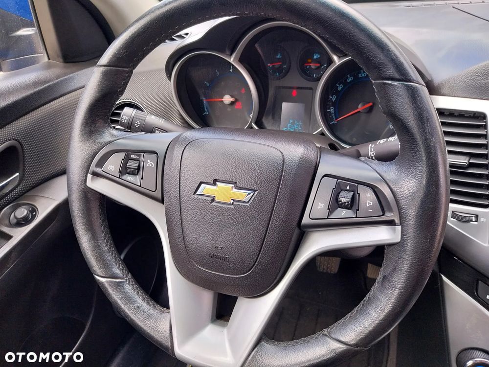 Chevrolet Cruze 1.8 LTZ - 22