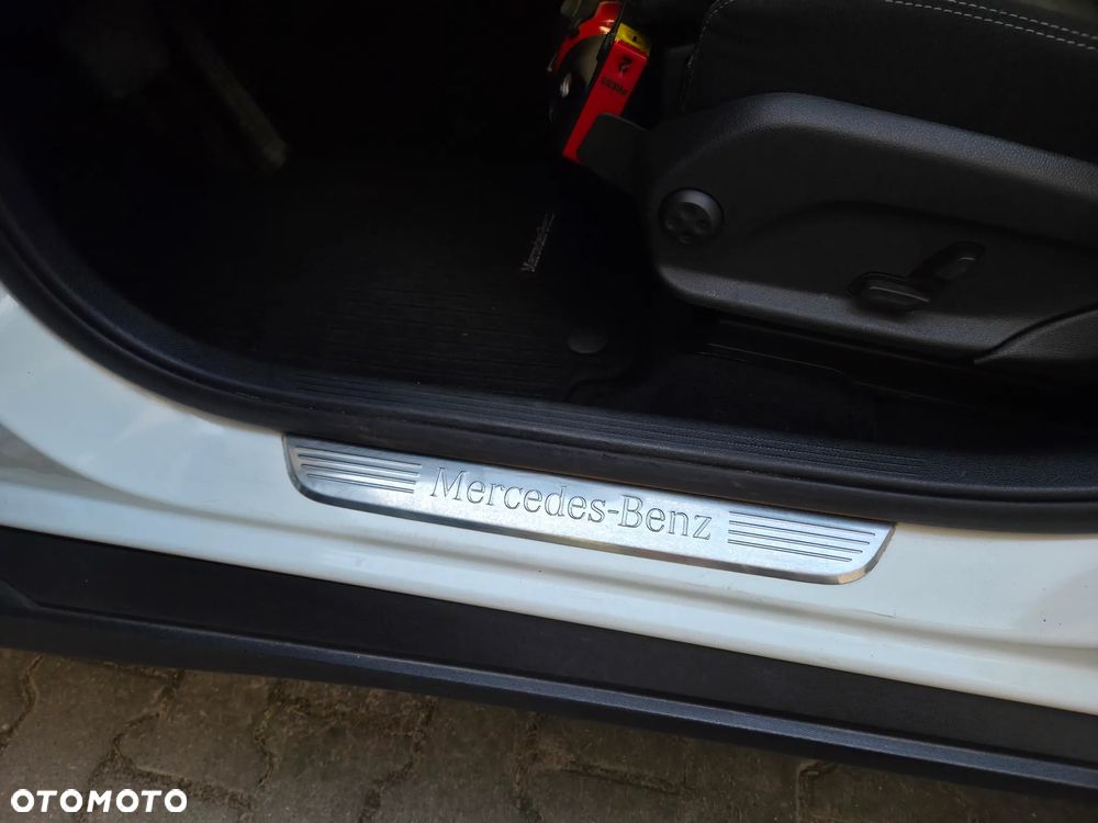 Mercedes-Benz GLC - 25