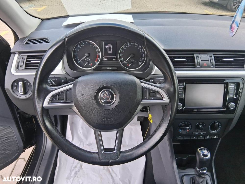 Skoda RAPID 1.4 TDI Ambition DSG - 11