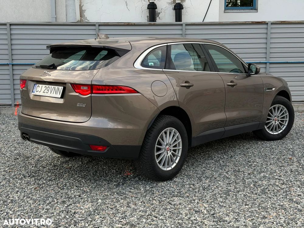 Jaguar F-Pace 2016 photo 4