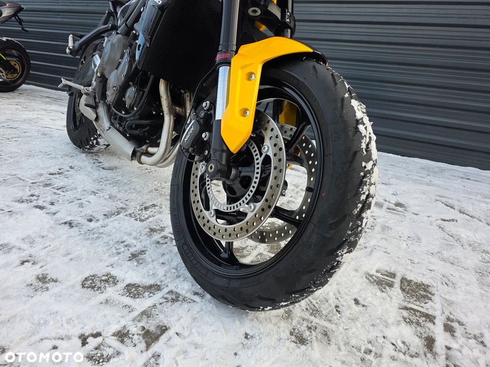 Triumph Trident - 25