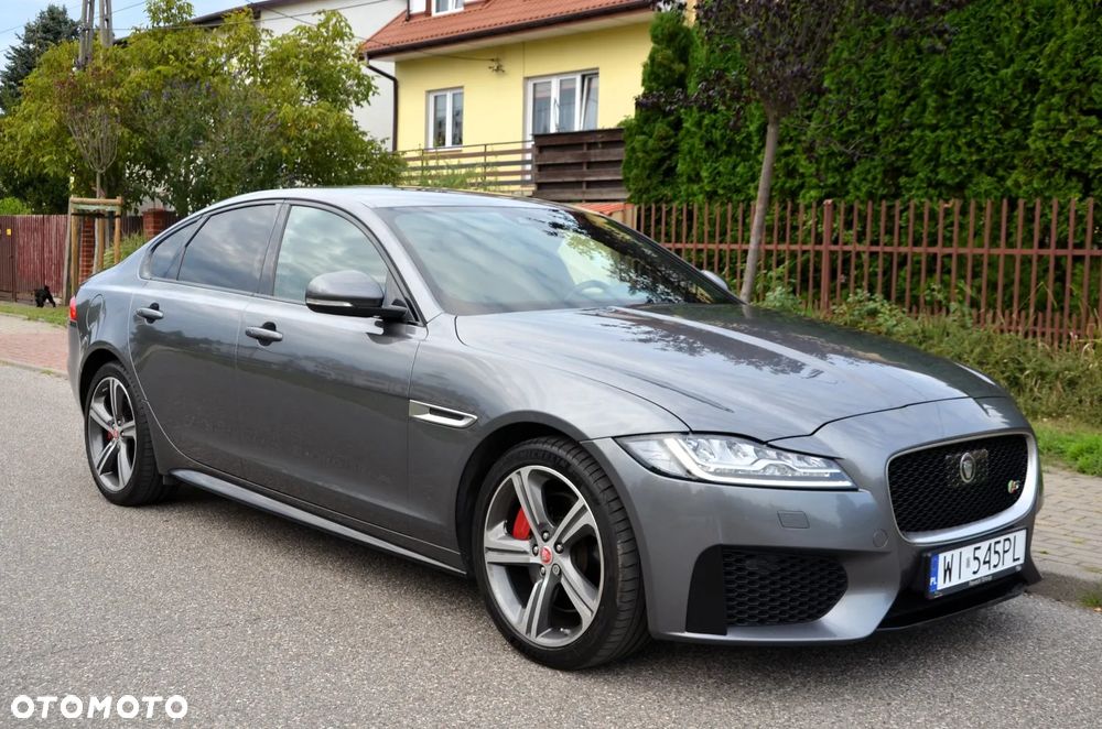 Jaguar XF 3.0 V6 AWD S - 4