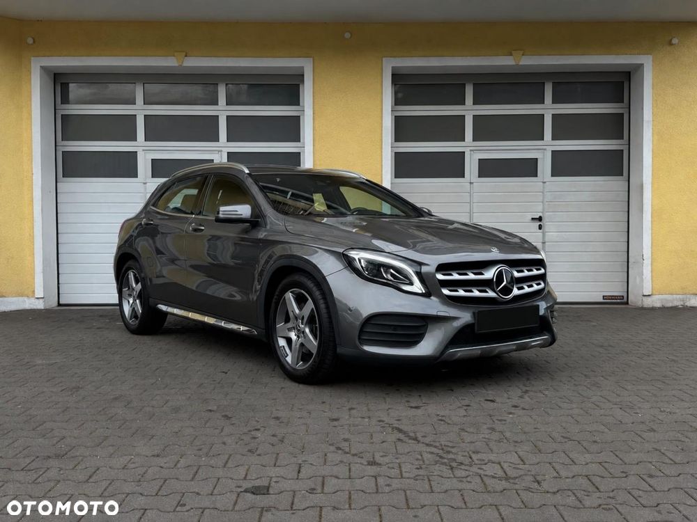 Mercedes-Benz GLA 220 4-Matic AMG Line - 9