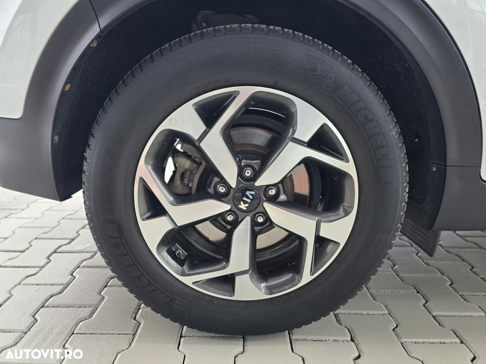 Kia Sportage 2.0 CRDI AWD Eco-Dynamics+ (48V M-H) Aut. GT LINE - 5