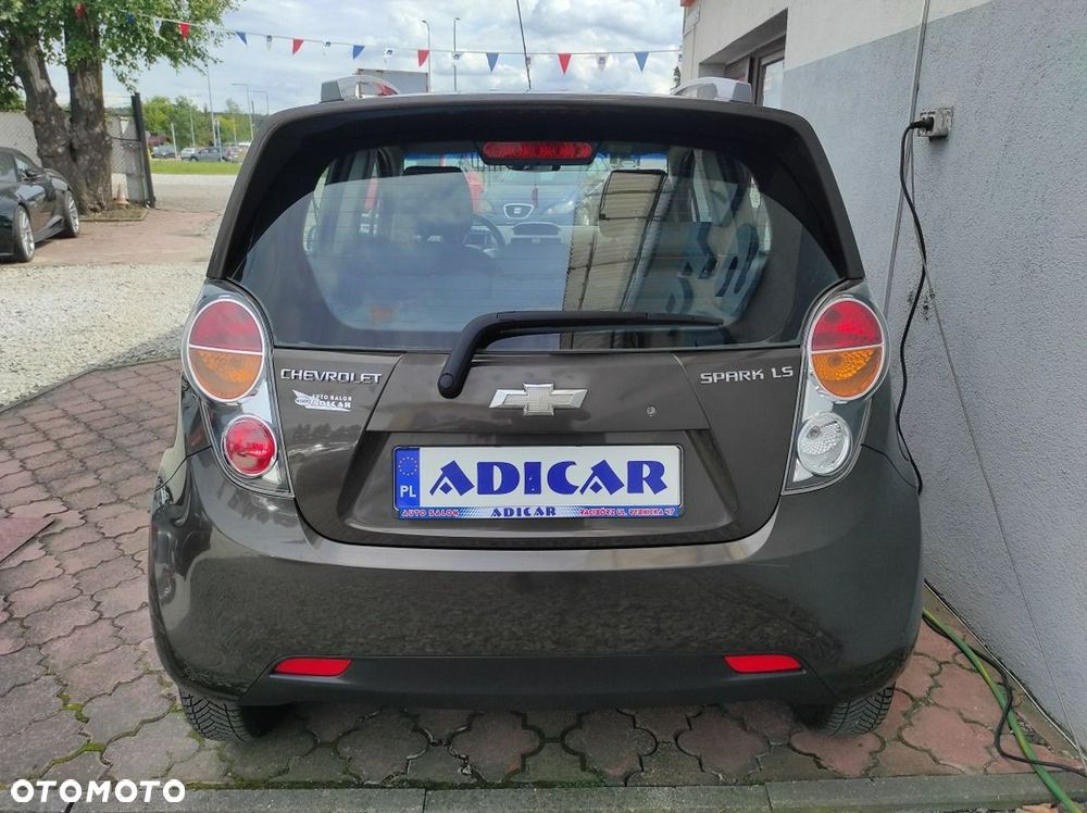 Chevrolet Spark 2011 photo 5