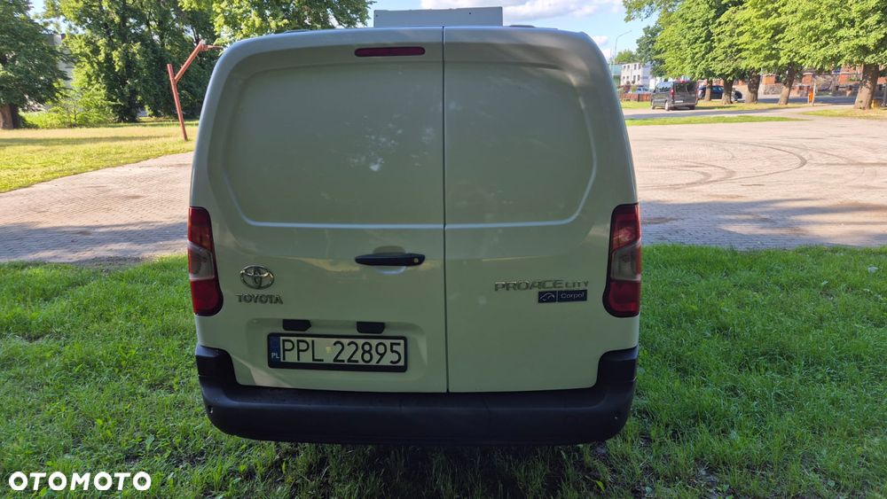 Toyota Proace City - 7