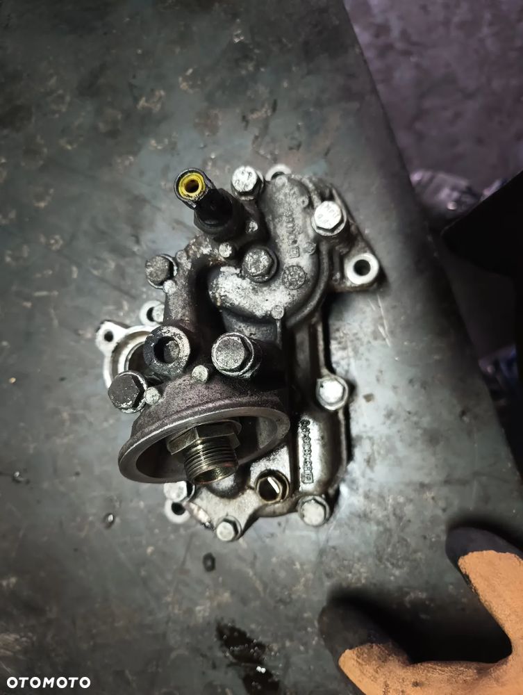 PODSTAWA FILTRA OLEJU 3.0 IVECO 05-11R 504086470 - 1