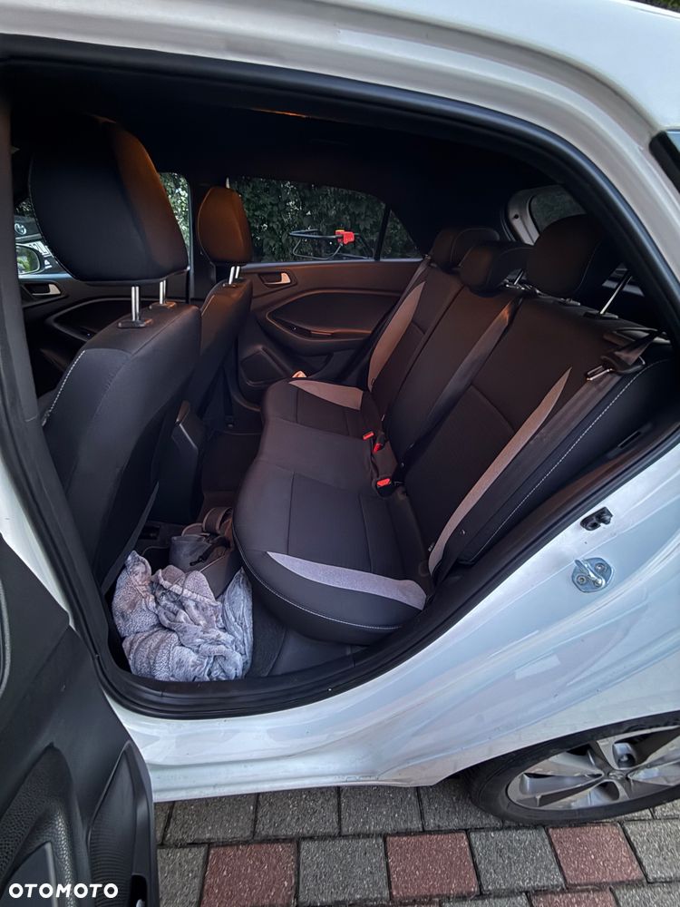Hyundai i20 1.2 Comfort - 10