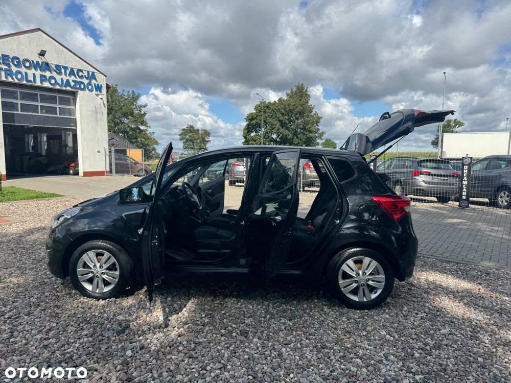 Hyundai ix20 - 15