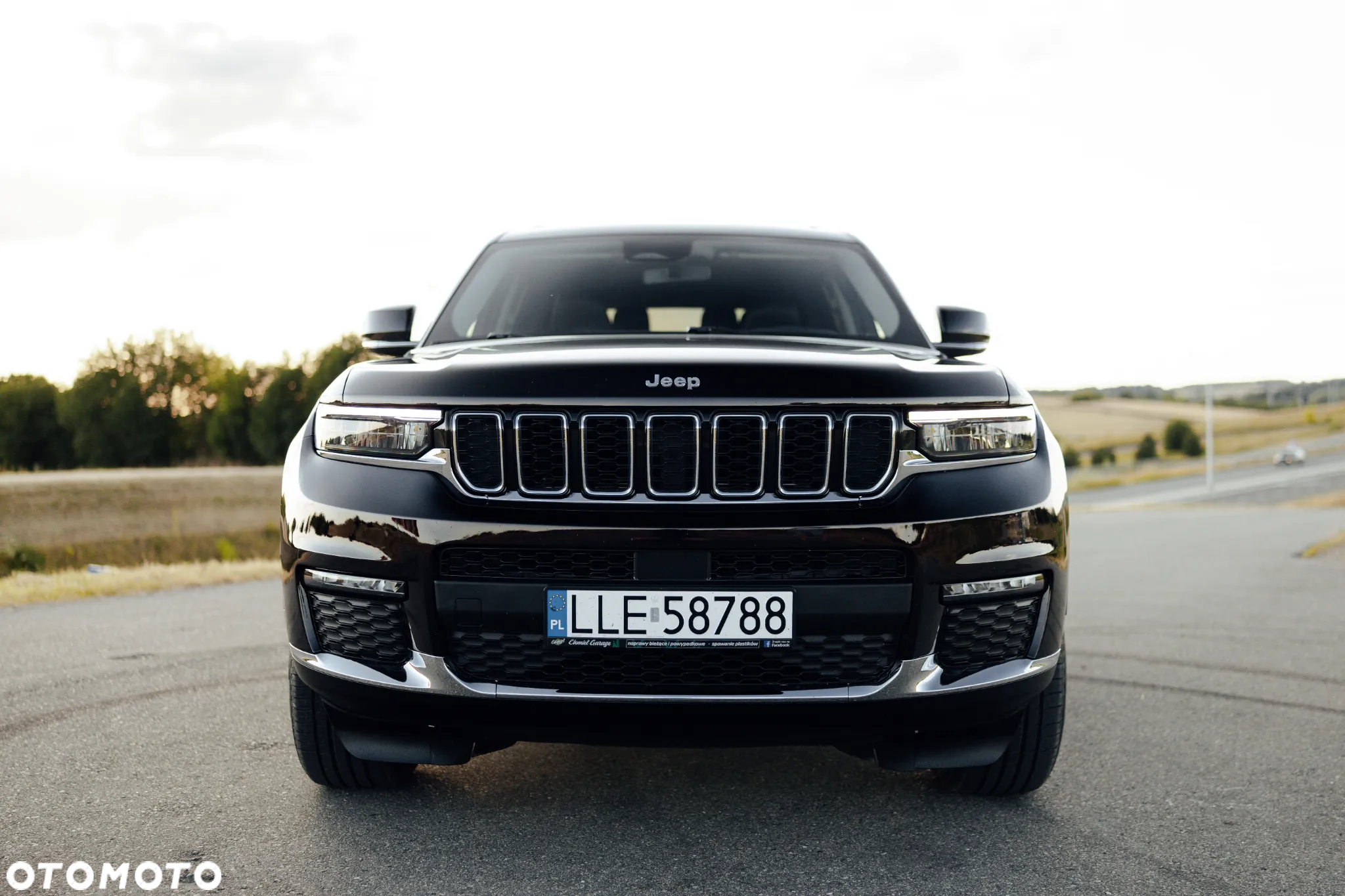 Jeep Grand Cherokee - 2