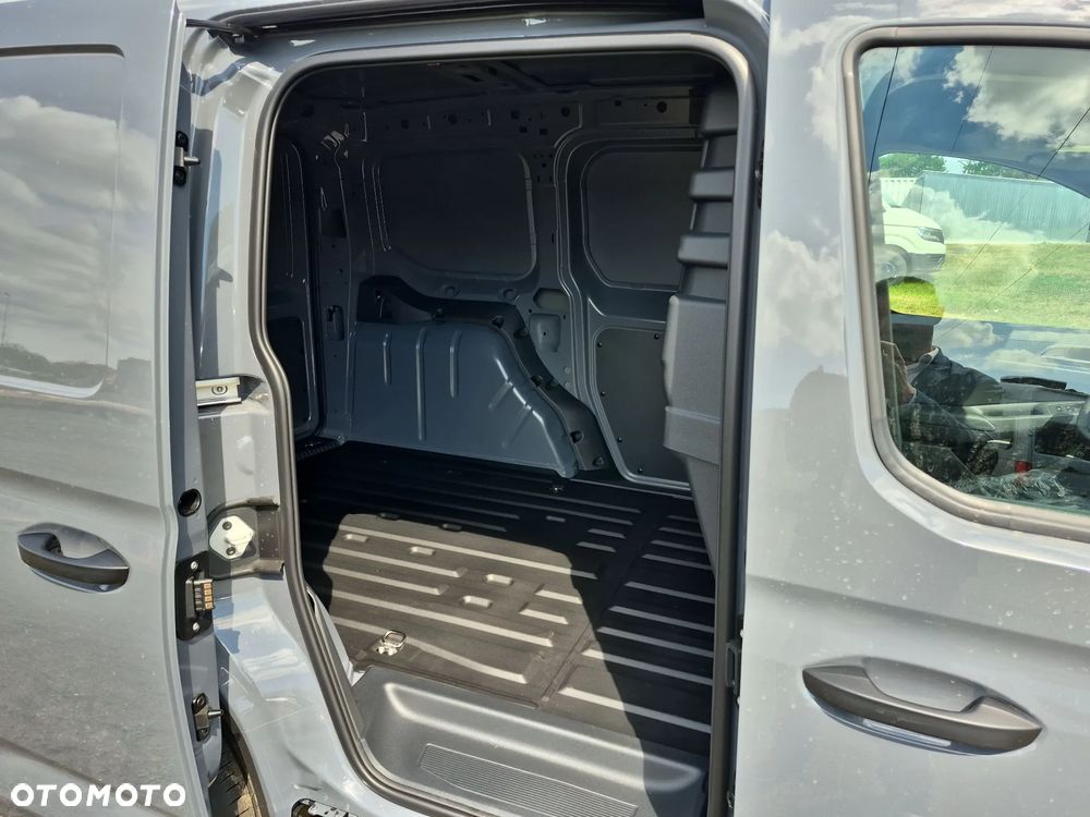 Volkswagen Caddy - 11