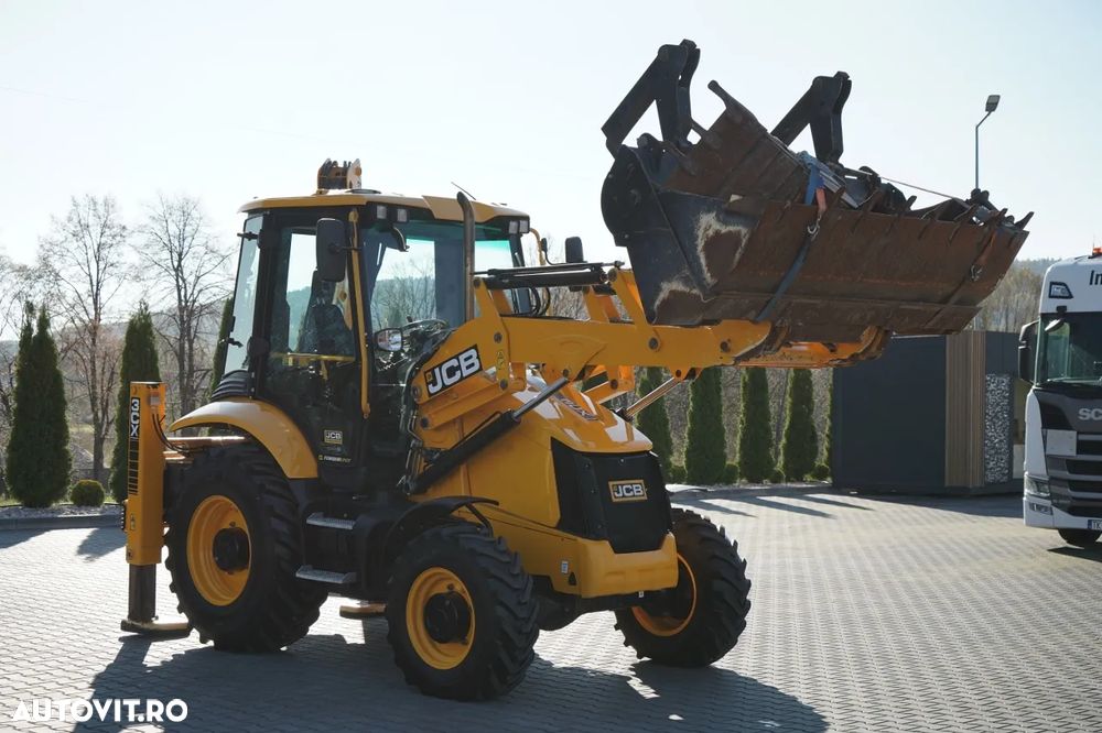 JCB 3CX PLUS / JOYSTICK / AER CONDIȚIONAT / CUPĂ RAPIDĂ / SET CUPĂ / CA NOU / SHOWROOM POLONIA / - 8