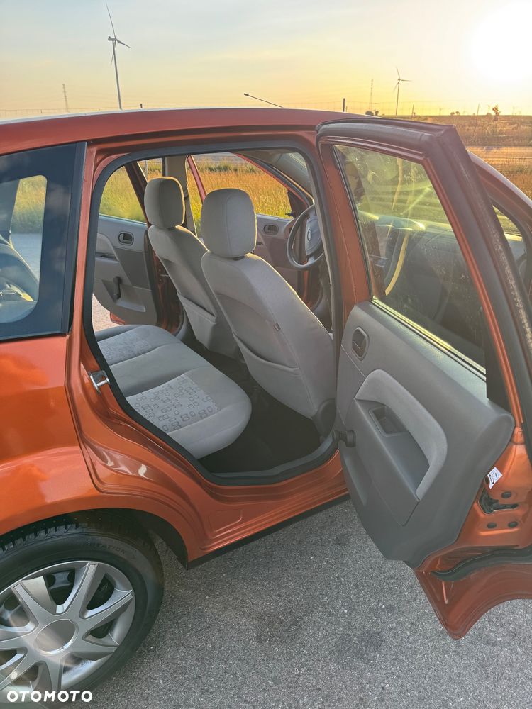 Ford Fiesta 1.3 Bonus - 9