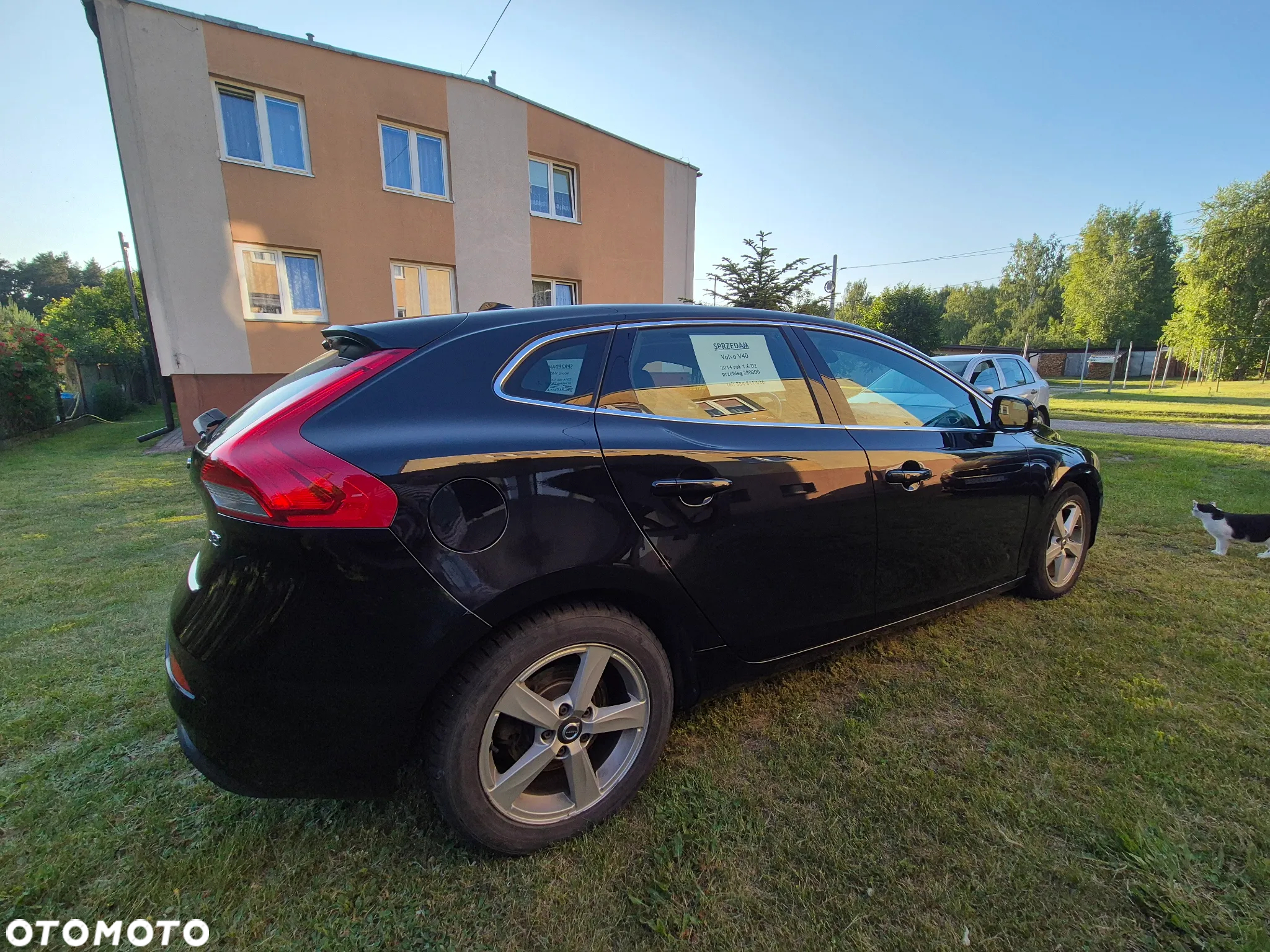 Volvo V40 D2 Momentum - 12