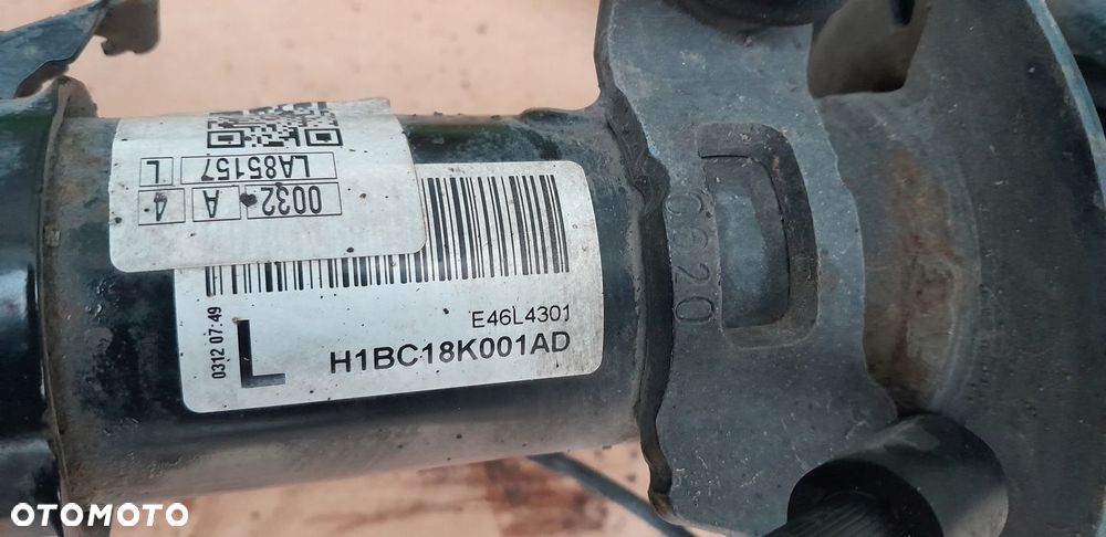 mcpherson zwrotnica lewa prawa 1.1 1.0 ecoboost Ford Fiesta MK8 - 2