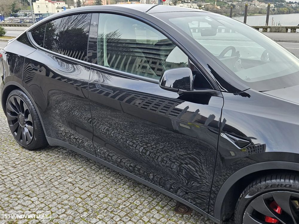 Tesla Model Y Performance Tração Integral - 8