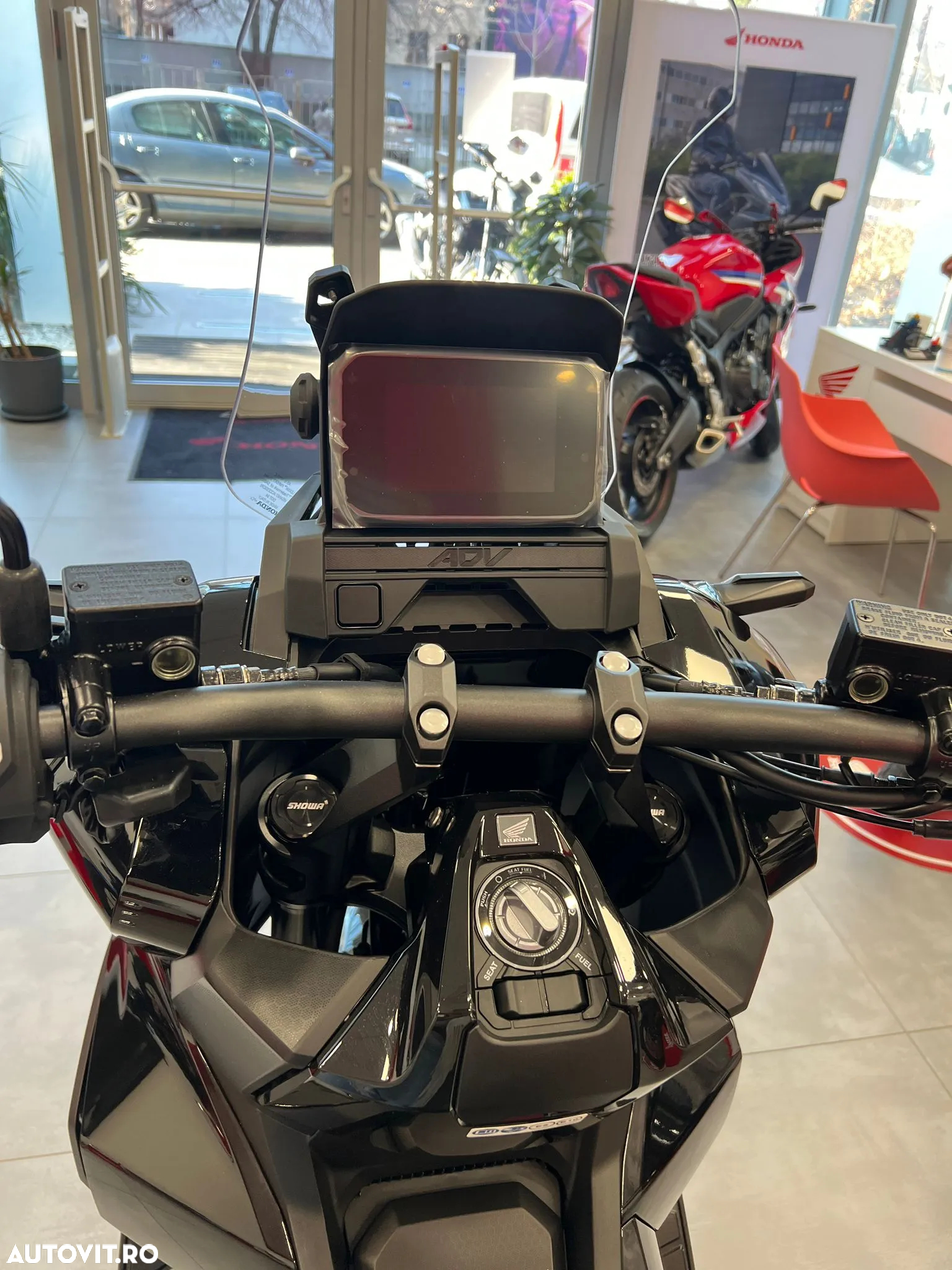 Honda ADV 350 - 8