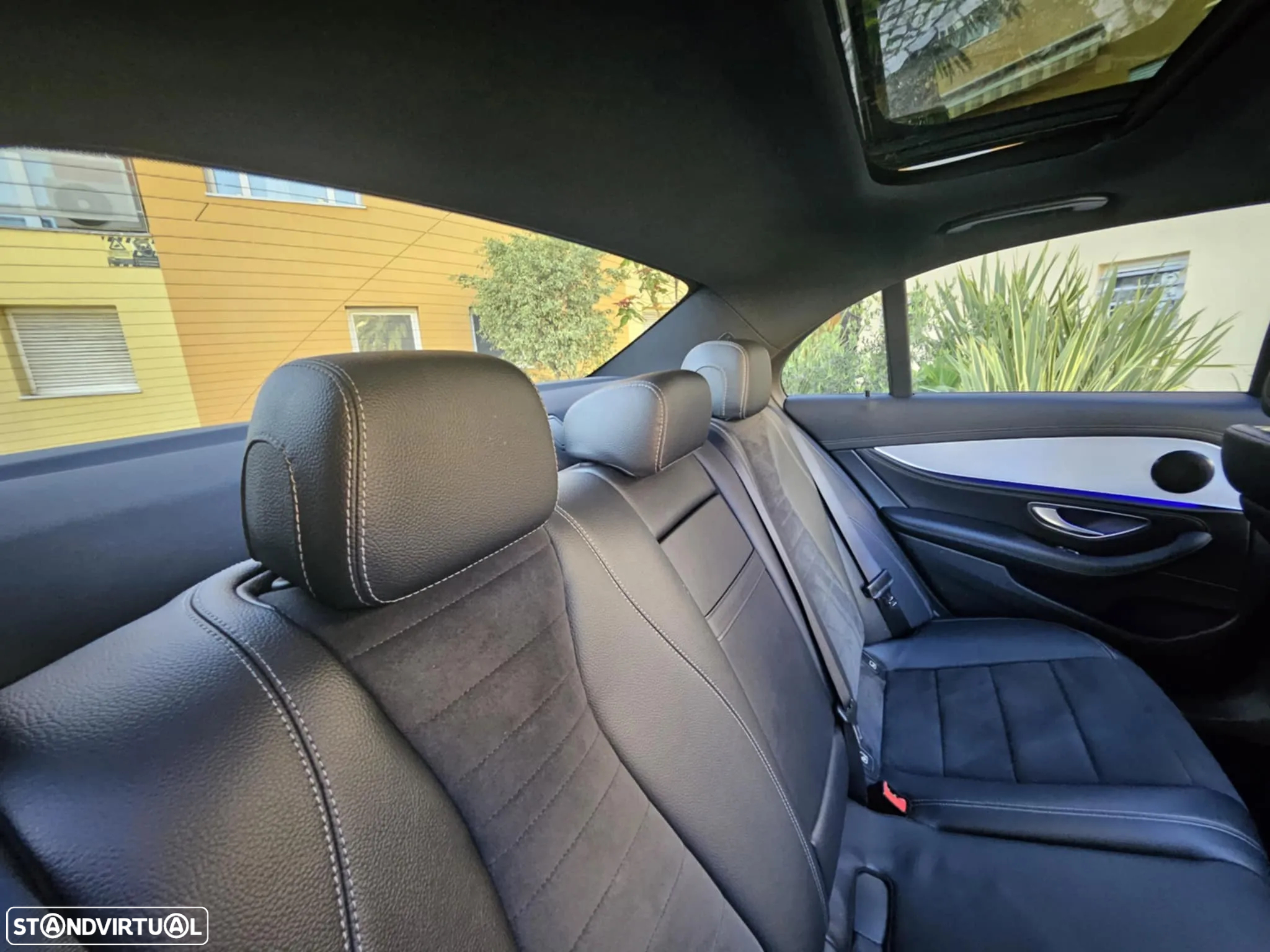 Mercedes-Benz E 220 d AMG Line - 11