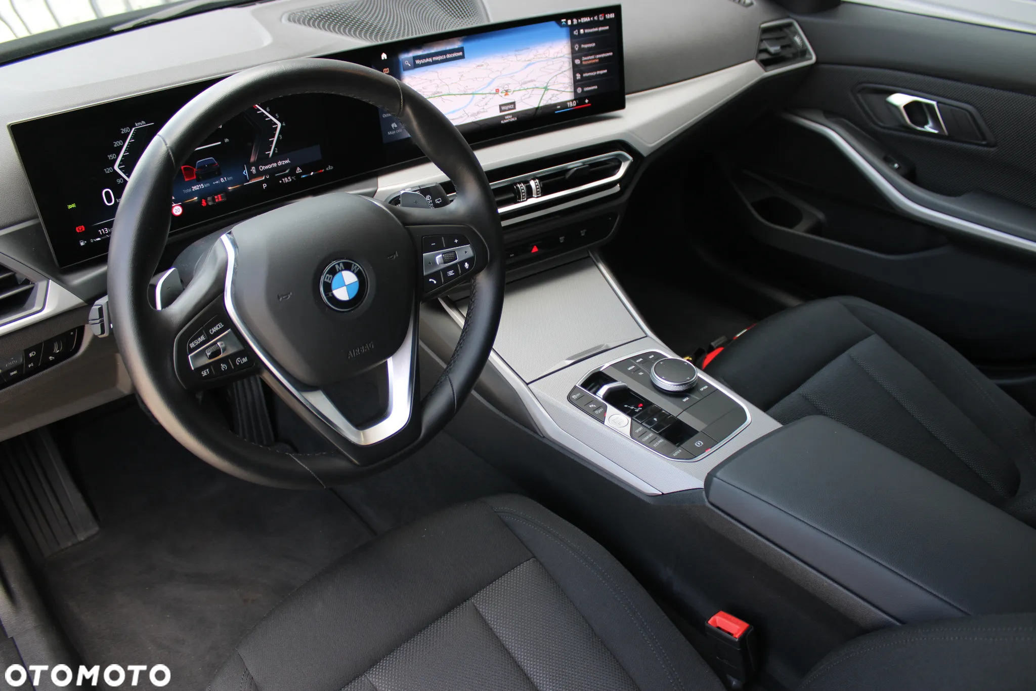 BMW Seria 3 318i - 13