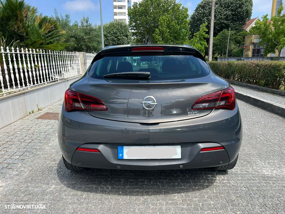 Opel Astra GTC 1.6 D S&S Excite - 8