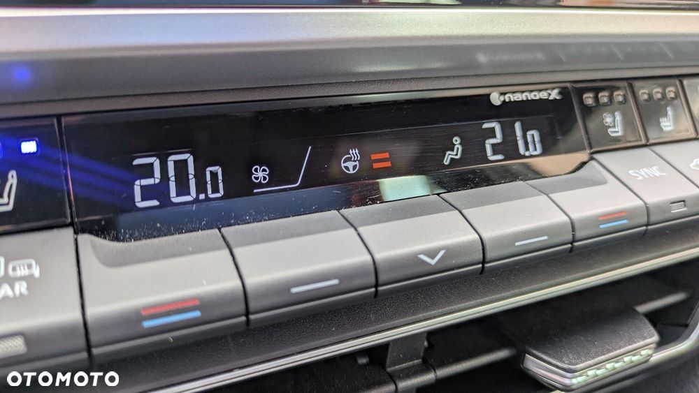 Toyota Camry 2.5 Hybrid Dynamic Force Executive e-CVT - 21