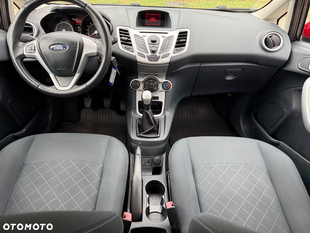 Ford Fiesta 1.25 Champions Edition - 13