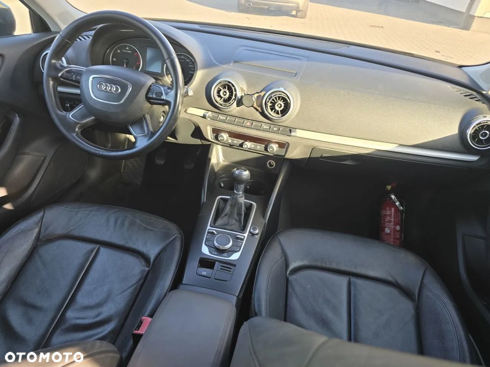 Audi A3 Sportback 1.6 TDI Attraction - 18