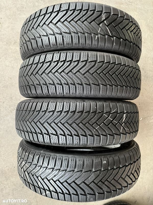 vând 4 anvelope 195/55/20 Michelin de iarnă ca noi - 1