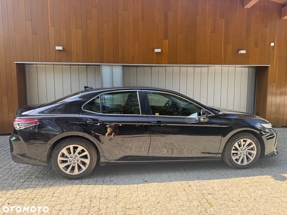 Toyota Camry 2.5 Hybrid Comfort CVT - 6