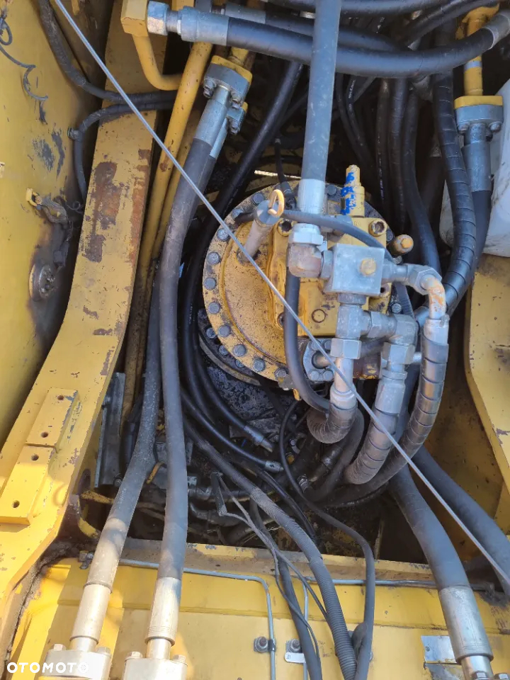 Caterpillar 330D - 15
