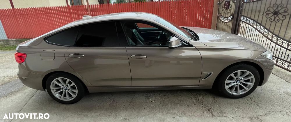 BMW Seria 3 328i xDrive Aut. Sport Line - 13