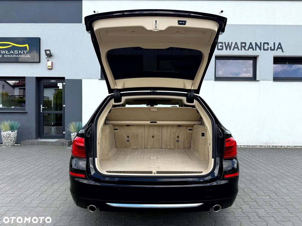 BMW Seria 5 520d xDrive Luxury Line - 28