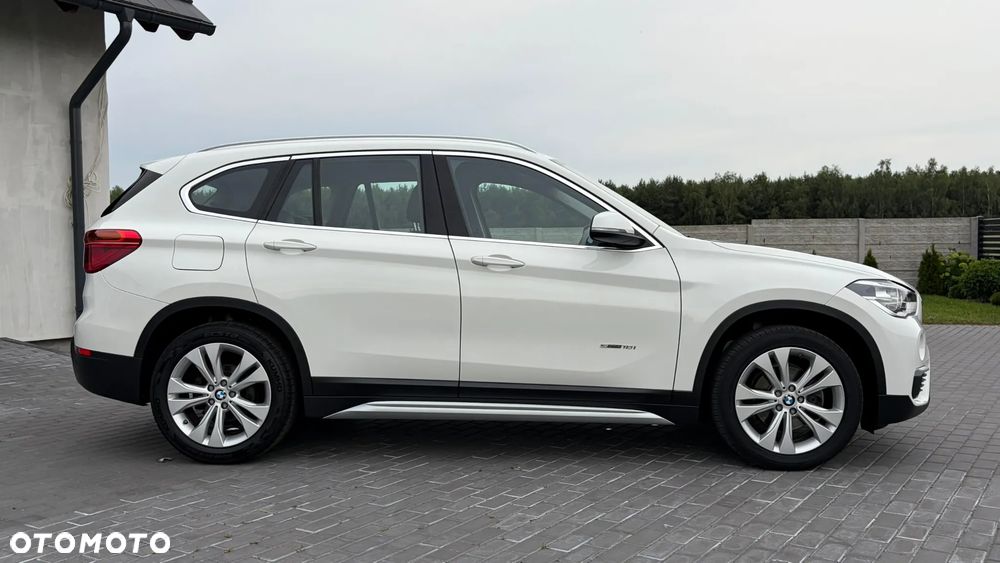 BMW X1 sDrive18i - 35
