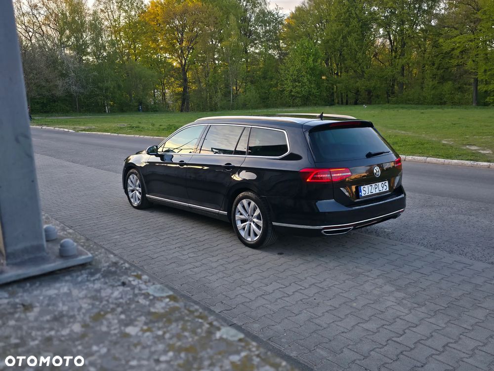 Volkswagen Passat 2.0 TDI SCR 4Mot DSG Comfortline - 9