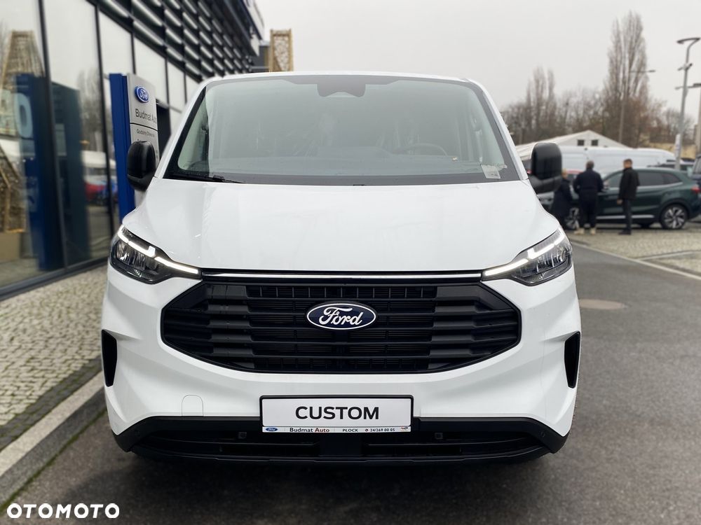 Ford Custom Van Trend - 4