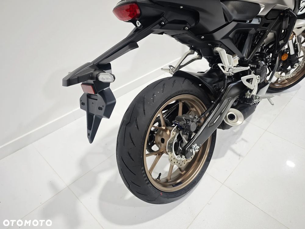 Honda CB - 9