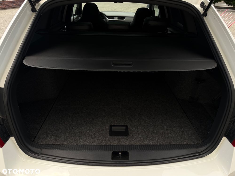 Skoda Octavia 2.0 TDI DPF DSG RS - 15