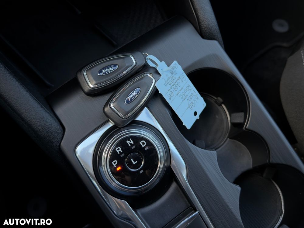 Ford Kuga 2.5 Duratec PHEV Titanium X - 36